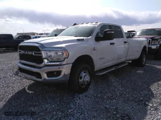 2024 Ram 3500 Big Horn with VIN 3C63RRHLXRG289667, listed as a Copart auction lot 49382715 with 55,363 mi miles and Clean Title. Bid and sale history available at carsss.com. Image 1.