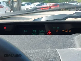2007 Toyota Prius z VIN JTDKB20U877626737, wystawiony jako IAAI lot #42384250 z przebiegiem 128 560 mil mil oraz . Historia ofert i sprzedaży dostępna na DreamBid. Obrazek 7.