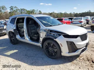 2020 Cadillac XT6 FWD Premium Luxury with VIN 1GYKPERSXLZ218589, listed as a Copart auction lot 46632615 with 57,876 mi miles and Clean Title. Bid and sale history available at carsss.com. Image 4.