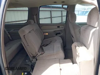 2002 Chevrolet Suburban LS with VIN 3GNEC16Z62G328845, listed as a IAAI auction lot 41928076 with 138,852 mi miles. Bid and sale history available at carsss.com. Image 8.