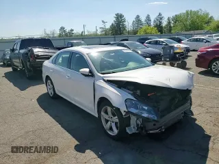 2012 Volkswagen Passat SE с VIN 1VWBP7A31CC084951, выставлен на аукционе Copart как лот 55726145 с пробегом 98 654 миль миль и Списание • Salvage title. История ставок и продаж доступна на DreamBid. Изображение 13.