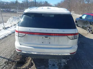 2021 Lincoln Aviator Reserve with VIN 5LM5J7XC3MGL08085, listed as a IAAI auction lot 41482512 with 61,248 mi miles and . Bid and sale history available at DreamBid. Image 16.