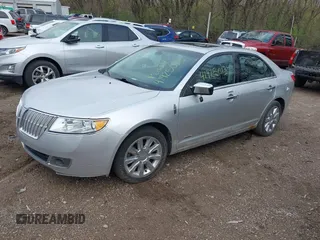 2011 Lincoln MKZ Hybrid with VIN 3LNDL2L32BR772184, listed as a IAAI auction lot 41925013 with 242,713 mi miles. Bid and sale history available at carsss.com. Image 2.