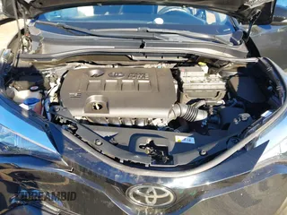2021 Toyota C-HR LE with VIN NMTKHMBXXMR123633, listed as a IAAI auction lot 40787336 with 28,234 mi miles. Bid and sale history available at carsss.com. Image 10.