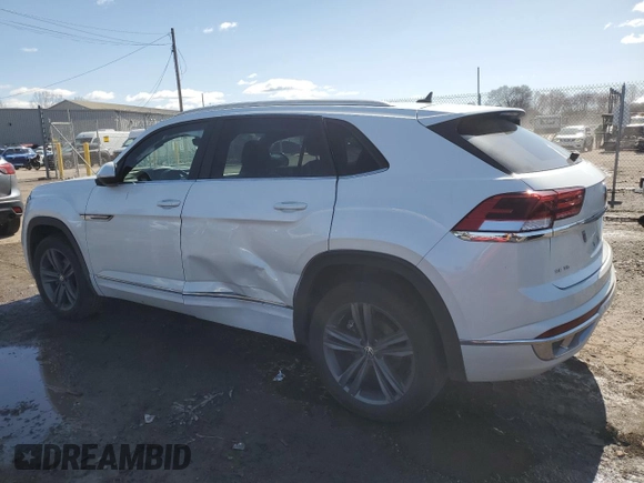 2021 Volkswagen Atlas SE with VIN 1V2PE2CA1MC237020, listed as a Copart auction lot 52083335 with 45,978 mi miles and Salvage title. Bid and sale history available at DreamBid. Image 2.