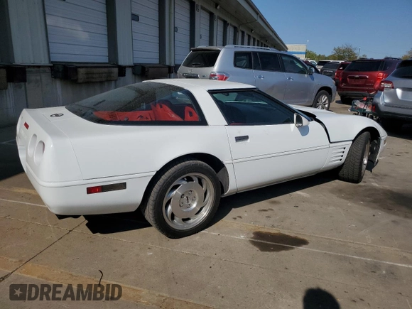 1994 Chevrolet Corvette z VIN 1G1YY22P6R5101716, wystawiony jako Copart lot #70466974 z przebiegiem 75 568 mil mil oraz Szkoda całkowita • Salvage title. Historia ofert i sprzedaży dostępna na DreamBid. Obrazek 3.