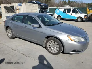 2013 Chrysler 200 LX with VIN 1C3CCBAB8DN641216, listed as a Copart auction lot 88522715 with 158,124 mi miles and Salvage Title. Bid and sale history available at carsss.com. Image 4.