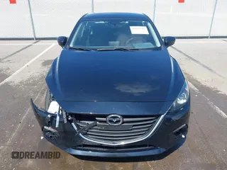 2016 Mazda 3 i Sport z VIN 3MZBM1U77GM305672, wystawiony jako IAAI lot #42237533 z przebiegiem 79 752 mil mil oraz . Historia ofert i sprzedaży dostępna na DreamBid. Obrazek 12.