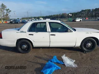 2010 Ford Police Interceptor с VIN 2FABP7BV1AX106567, выставлен на аукционе IAAI как лот 40787301 с пробегом 165 472 миль миль и . История ставок и продаж доступна на DreamBid. Изображение 13.