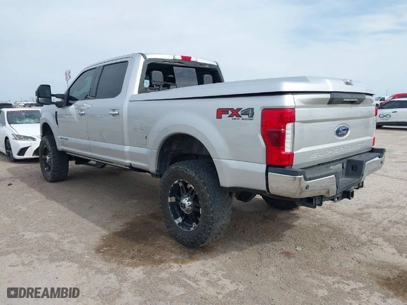 2017 Ford Super Duty F-250 SRW Lariat with VIN 1FT7W2BTXHED57250, listed as a IAAI auction lot 41724650 with 88,796 mi miles. Bid and sale history available at carsss.com. Image 3.