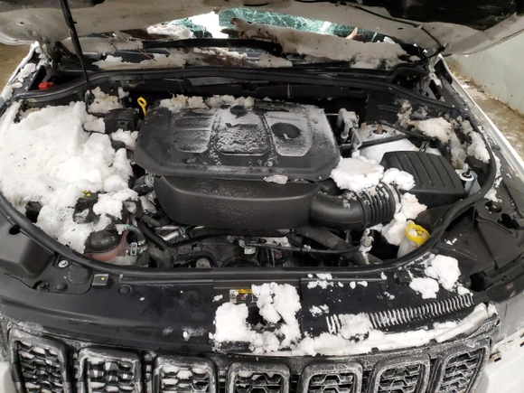 2021 Jeep Grand Cherokee High Altitude with VIN 1C4RJFCG5MC736971, listed as a Copart auction lot 42074705 with 37,490 mi miles and Salvage title. Bid and sale history available at DreamBid. Image 12.