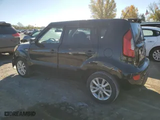 2013 Kia Soul with VIN KNDJT2A59D7619467, listed as a Copart auction lot 81106114 with 156,420 mi miles and Salvage Title. Bid and sale history available at carsss.com. Image 2.