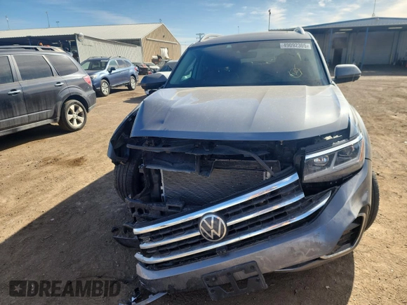 2022 Volkswagen Atlas SEL Premium R-Line with VIN 1V2FR2CA9NC506401, listed as a Copart auction lot 49092305 with 54,571 mi miles and Salvage title. Bid and sale history available at DreamBid. Image 5.