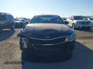 2016 Kia Optima LX z VIN 5XXGT4L36GG001942, wystawiony jako IAAI lot #41236894 z przebiegiem 125 376 mil mil oraz . Historia ofert i sprzedaży dostępna na DreamBid. Obrazek 12.