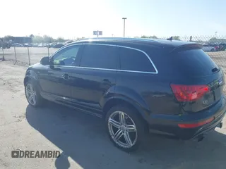 2013 Audi Q7 3.0T S line Prestige with VIN WA1DGAFE4DD012781, listed as a IAAI auction lot 42018030 with 144,986 mi miles. Bid and sale history available at carsss.com. Image 3.