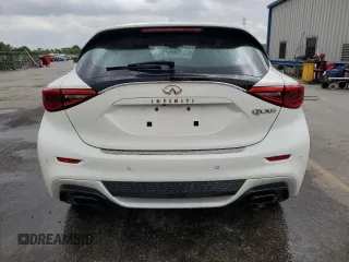2018 Infiniti QX30 ESSENTIAL with VIN SJKCH5CP2JA047793, listed as a Copart auction lot 49071454 with 43,124 mi miles. Bid and sale history available at carsss.com. Image 6.