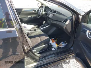 2019 Nissan Sentra SV z VIN 3N1AB7AP4KY339553, wystawiony jako IAAI lot #41932512 z przebiegiem 85 320 mil mil oraz . Historia ofert i sprzedaży dostępna na DreamBid. Obrazek 5.