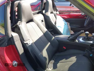2021 Mazda MX-5 Miata Grand Touring с VIN JM1NDAM71M0459437, выставлен на аукционе IAAI как лот 41808704 с пробегом 19 368 миль миль и . История ставок и продаж доступна на DreamBid. Изображение 8.