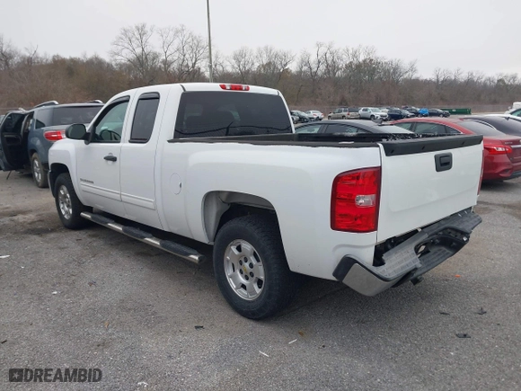 2013 Chevrolet Silverado 1500 LT with VIN 1GCRCSE00DZ168385, listed as a IAAI auction lot 41417162 with 162,426 mi miles. Bid and sale history available at carsss.com. Image 3.