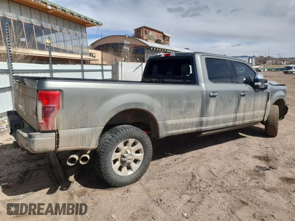 2019 Ford F-350 XL with VIN 1FT8W3BT0KEE83554, listed as a Copart auction lot 48820865 with 198,408 mi miles and Salvage Title. Bid and sale history available at DreamBid. Image 3.