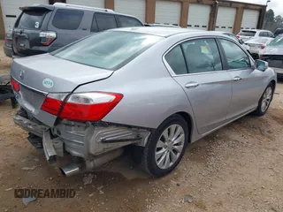 2013 Honda Accord Sdn EX-L with VIN 1HGCR2F8XDA031768, listed as a IAAI auction lot 41541297 with 134,332 mi miles. Bid and sale history available at carsss.com. Image 4.