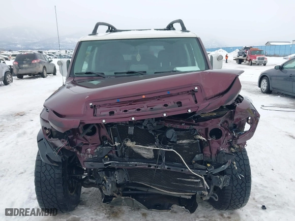 2007 Toyota FJ Cruiser with VIN JTEBU11FX70020977, listed as a IAAI auction lot 41603267 with 163,858 mi miles. Bid and sale history available at carsss.com. Image 12.