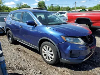 2018 Nissan Rogue SV z VIN 5N1AT2MV4JC760327, wystawiony jako Copart lot #55622075 z przebiegiem 121 294 mil mil oraz Szkoda całkowita • Salvage title. Historia ofert i sprzedaży dostępna na DreamBid. Obrazek 4.
