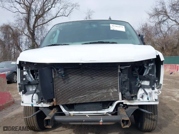 2021 Chevrolet Express Cargo Van with VIN 1GCWGAFP1M1197812, listed as a IAAI auction lot 41585172 with 29,610 mi miles. Bid and sale history available at carsss.com. Image 6.