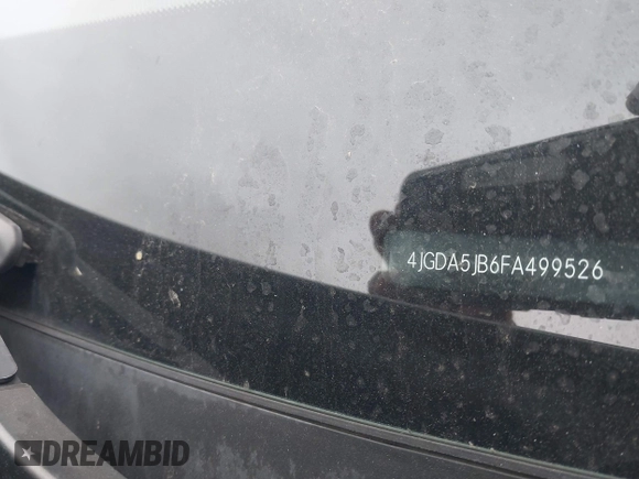 2015 Mercedes-Benz M 350 with VIN 4JGDA5JB6FA499526, listed as a IAAI auction lot 42360236 with Not provided miles and . Bid and sale history available at DreamBid. Image 9.