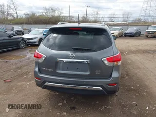 2016 Nissan Pathfinder Platinum with VIN 5N1AR2MM9GC641381, listed as a IAAI auction lot 41869911 with 166,127 mi miles. Bid and sale history available at carsss.com. Image 17.