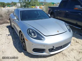 2014 Porsche Panamera S E-Hybrid with VIN WP0AD2A75EL044663, listed as a IAAI auction lot 41818381 with 44,194 mi miles. Bid and sale history available at carsss.com. Image 1.