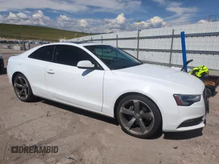 2014 Audi A5 Premium Plus z VIN WAULFAFR5EA010335, wystawiony jako Copart lot #55597995 z przebiegiem 83 426 mil mil oraz Szkoda całkowita • Salvage title. Historia ofert i sprzedaży dostępna na DreamBid. Obrazek 4.