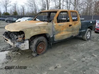 2002 GMC Sierra 1500 SLE z VIN 2GTEK19T121200895, wystawiony jako Copart lot #52327295 z przebiegiem Nie podano mil oraz Nie do naprawy • Non repairable. Historia ofert i sprzedaży dostępna na DreamBid. Obrazek 1.