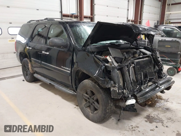 2009 GMC Yukon SLT 4SB with VIN 1GKFK33089R225944, listed as a IAAI auction lot 41914342 with 182,513 mi miles and . Bid and sale history available at DreamBid. Image 1.