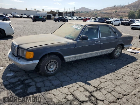 1984 Mercedes-Benz 300 SD z VIN WDBCB20A0EA023127, wystawiony jako Copart lot #72327594 z przebiegiem 257 727 mil mil oraz Szkoda całkowita • Salvage title. Historia ofert i sprzedaży dostępna na DreamBid. Obrazek 1.