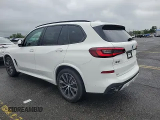 2021 BMW X5 xDrive40i z VIN 5UXCR6C07M9H39368, wystawiony jako Copart lot #57122975 z przebiegiem 66 360 mil mil oraz Szkoda całkowita • Salvage title. Historia ofert i sprzedaży dostępna na DreamBid. Obrazek 2.