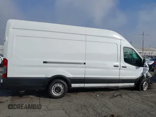 2021 Ford Transit Cargo z VIN 1FTBR3X82MKA18067, wystawiony jako IAAI lot #41205233 z przebiegiem 48 391 mil mil oraz . Historia ofert i sprzedaży dostępna na DreamBid. Obrazek 14.