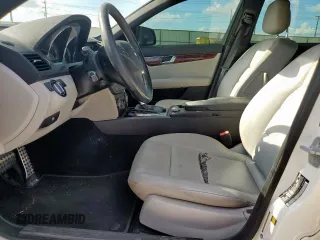 2009 Mercedes-Benz C 300 Sport с VIN WDDGF54X79R069199, выставлен на аукционе Copart как лот 62279585 с пробегом 190 214 миль миль и Чистый • Clean title. История ставок и продаж доступна на DreamBid. Изображение 7.