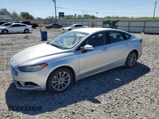 2017 Ford Fusion SE z VIN 3FA6P0H75HR370935, wystawiony jako Copart lot #50082105 z przebiegiem 209 960 mil mil oraz Szkoda całkowita • Salvage title. Historia ofert i sprzedaży dostępna na DreamBid. Obrazek 1.