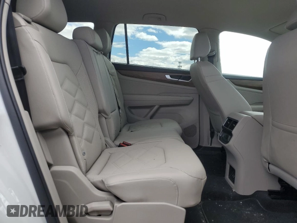 2024 Volkswagen Atlas SE z VIN 1V2HR2CA0RC607843, wystawiony jako Copart lot #53582965 z przebiegiem 10 417 mil mil oraz Szkoda całkowita • Salvage title. Historia ofert i sprzedaży dostępna na DreamBid. Obrazek 11.