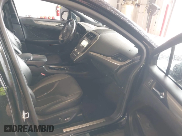 2018 Lincoln MKC Premiere with VIN 5LMCJ1C92JUL19090, listed as a IAAI auction lot 41836181 with 302,120 mi miles and . Bid and sale history available at DreamBid. Image 5.