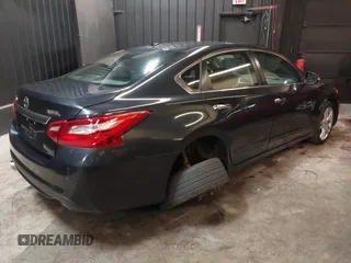 2016 Nissan Altima SL with VIN 1N4BL3AP6GC152571, listed as a IAAI auction lot 42355521 with 48,755 mi miles and . Bid and sale history available at DreamBid. Image 4.