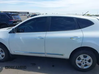 2011 Nissan Rogue SV with VIN JN8AS5MT1BW190511, listed as a IAAI auction lot 42152445 with 153,986 mi miles. Bid and sale history available at carsss.com. Image 14.