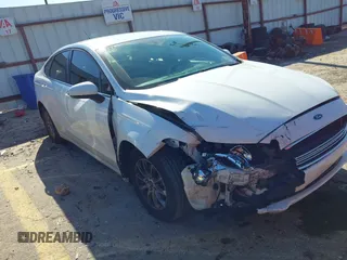 2018 Ford Fusion S with VIN 3FA6P0G76JR270334, listed as a IAAI auction lot 41490738 with 98,920 mi miles. Bid and sale history available at carsss.com. Image 1.