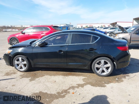 2013 Acura ILX Technology z VIN 19VDE1F76DE014309, wystawiony jako IAAI lot #41593416 z przebiegiem 243 148 mil mil oraz . Historia ofert i sprzedaży dostępna na DreamBid. Obrazek 14.