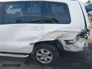 2001 Toyota Highlander with VIN JTEGF21A410020197, listed as a IAAI auction lot 41174592 with 178,271 mi miles. Bid and sale history available at carsss.com. Image 6.