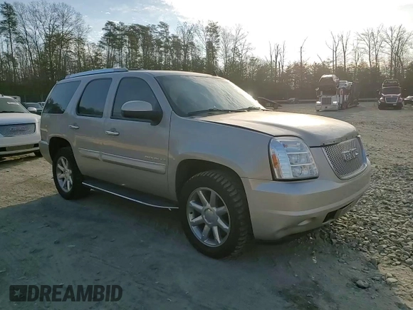 2008 GMC Yukon Denali z VIN 1GKFK63828J227662, wystawiony jako Copart lot #49750375 z przebiegiem 21 720 mil mil oraz Szkody całkowita. Historia ofert i sprzedaży dostępna na DreamBid. Obrazek 11.