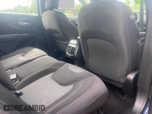 2015 Jeep Cherokee Sport z VIN 1C4PJLAB8FW632067, wystawiony jako Copart lot #63940525 z przebiegiem 119 064 mil mil oraz Czysty tytuł • Clean title. Historia ofert i sprzedaży dostępna na DreamBid. Obrazek 6.
