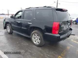 2007 GMC Yukon SLT with VIN 1GKFC13J77R186481, listed as a IAAI auction lot 41923608 with 1 mi miles. Bid and sale history available at carsss.com. Image 3.