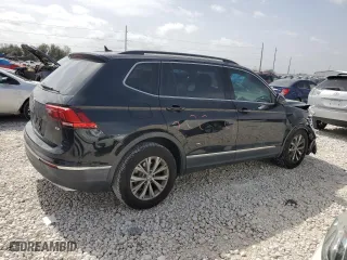 2018 Volkswagen Tiguan SEL with VIN 3VV3B7AX1JM055147, listed as a Copart auction lot 48154705 with 105,097 mi miles and Salvage Title. Bid and sale history available at carsss.com. Image 3.